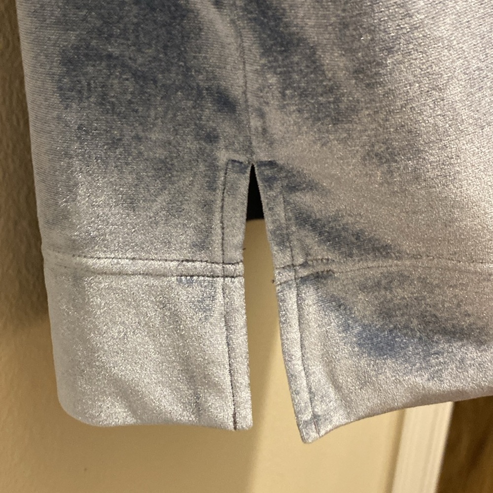 Anthropologie Krisha Velvet Mock Neck Top Blouse Short Sleeves Blue Stre… - Picture 7 of 8